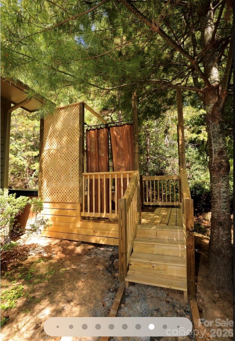 18 Rollingwood Road Property Photo 8