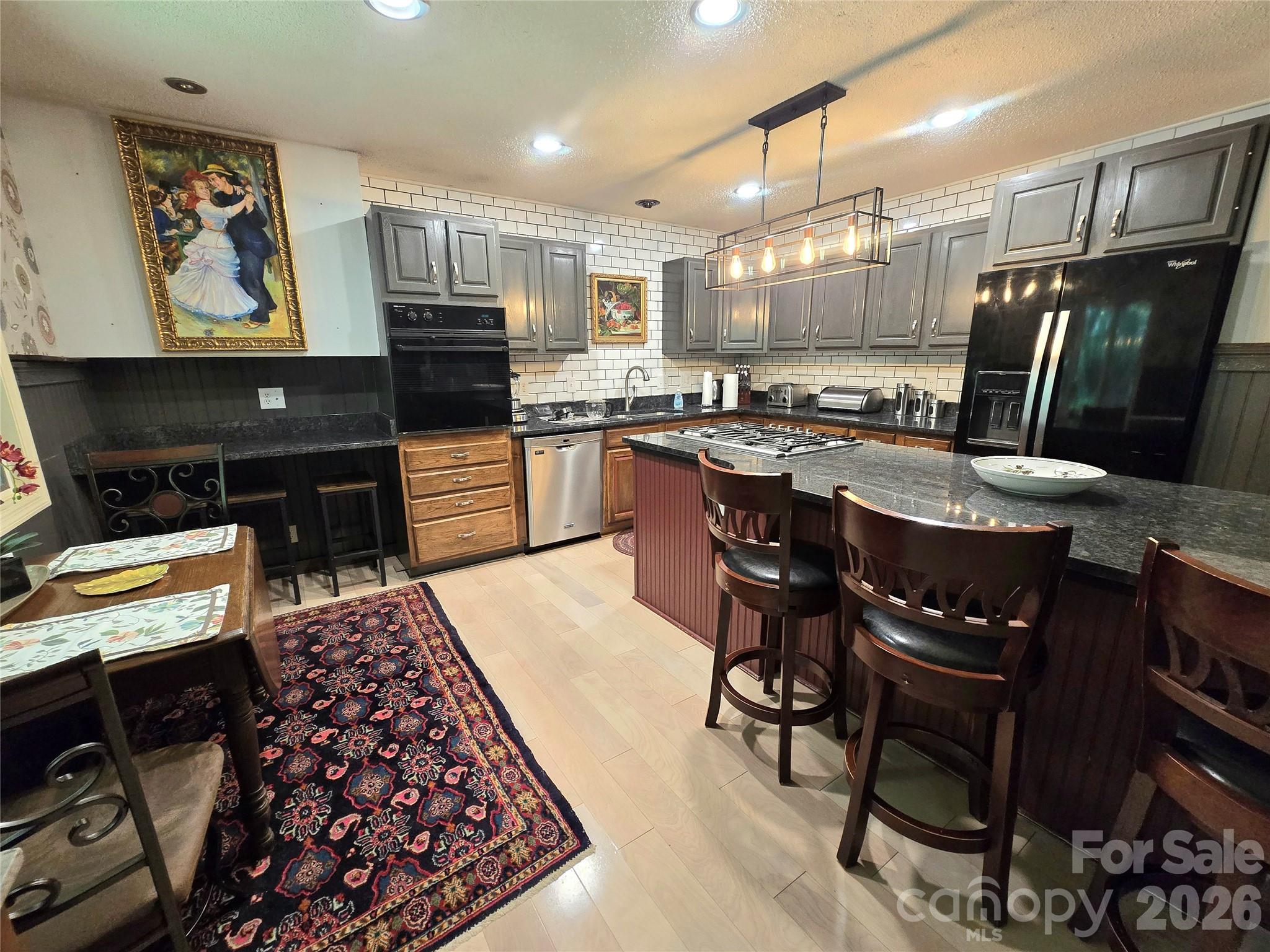 18 Rollingwood Road Property Photo 11