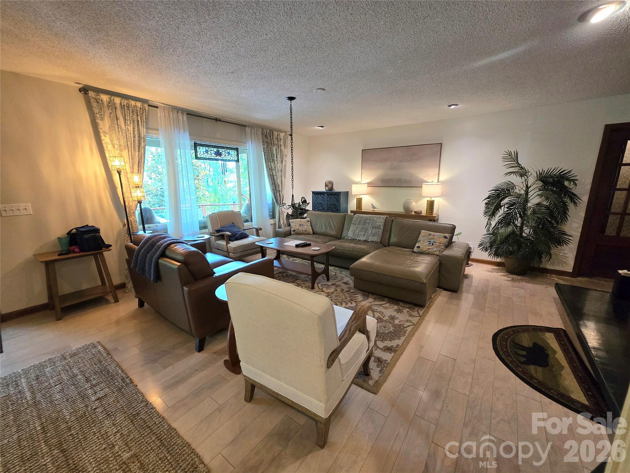 18 Rollingwood Road Property Photo 13