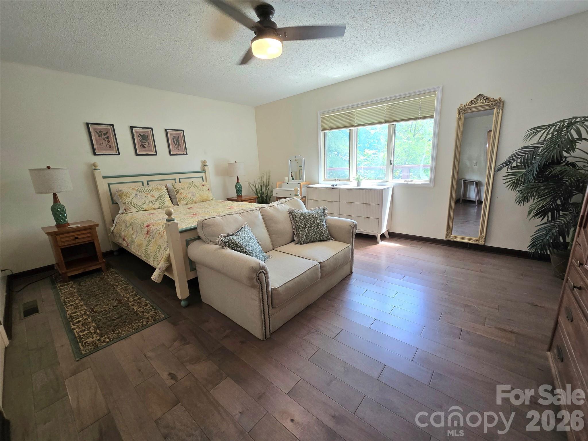18 Rollingwood Road Property Photo 16