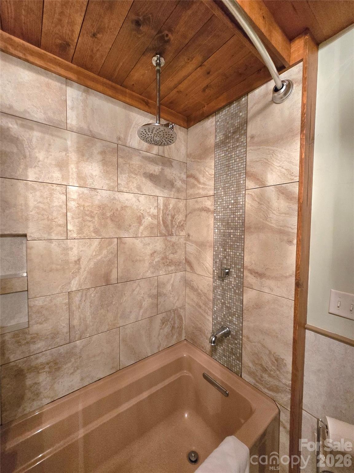 18 Rollingwood Road Property Photo 23