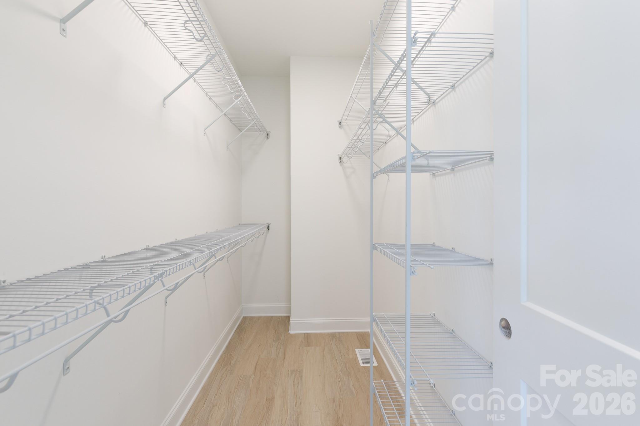 571 Trexler Lane Property Photo 7