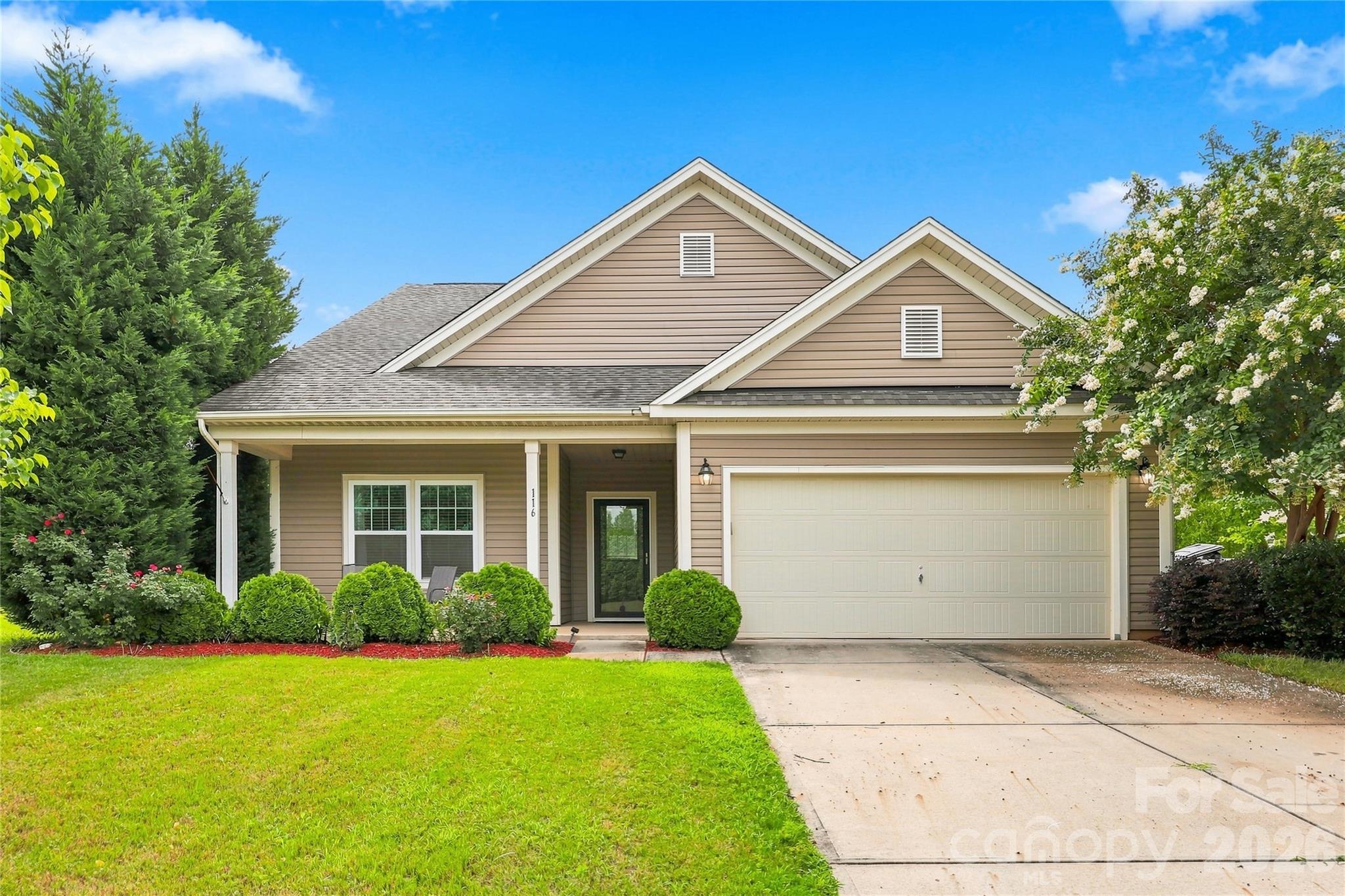116 Water Ski Drive Property Photo 1