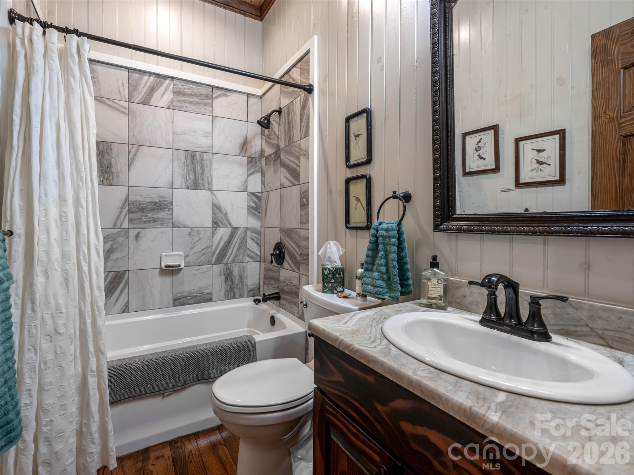 103 Old Saluda Drive 3a/3b Property Photo 25
