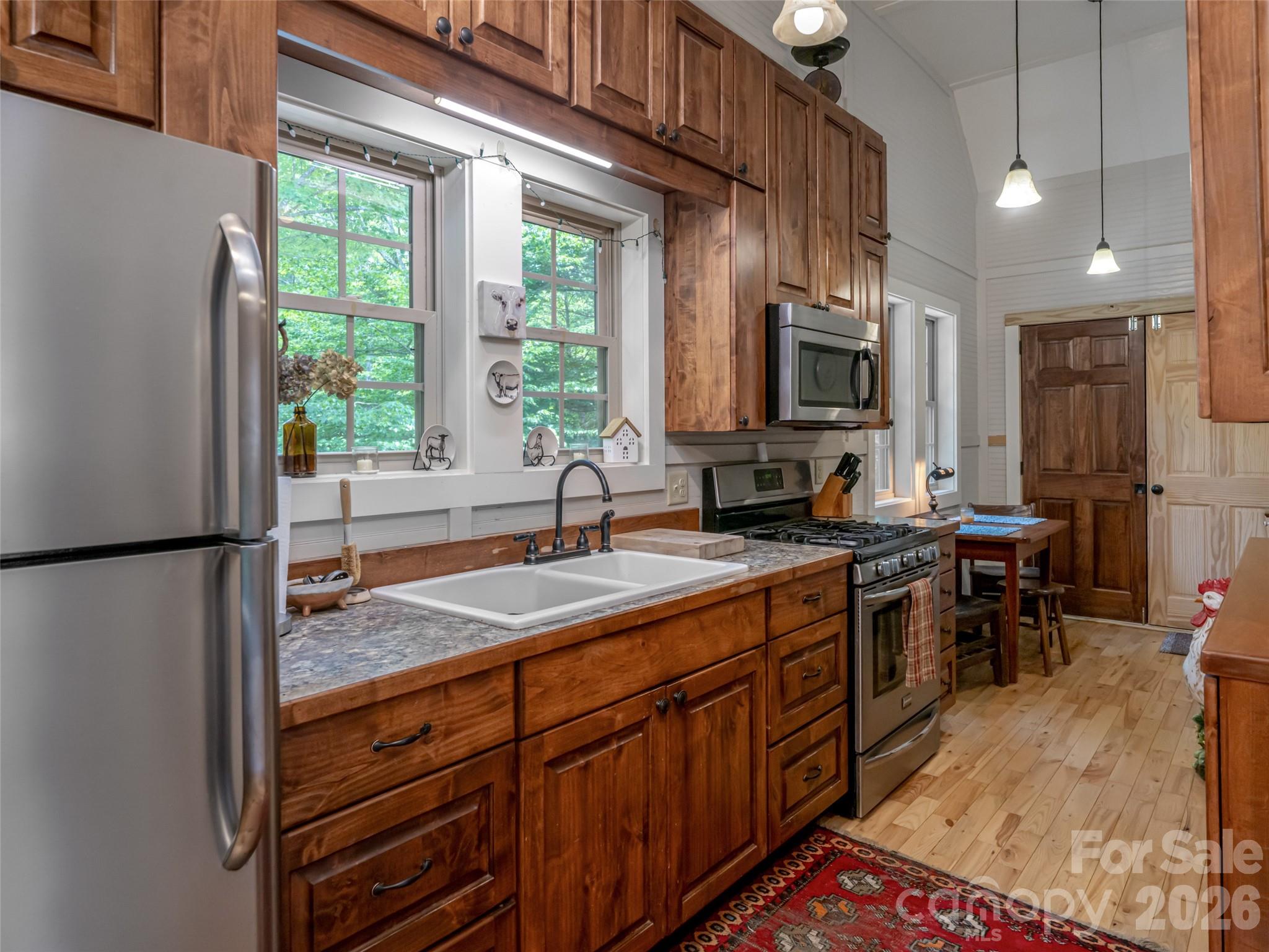 103 Old Saluda Drive 3a/3b Property Photo 41