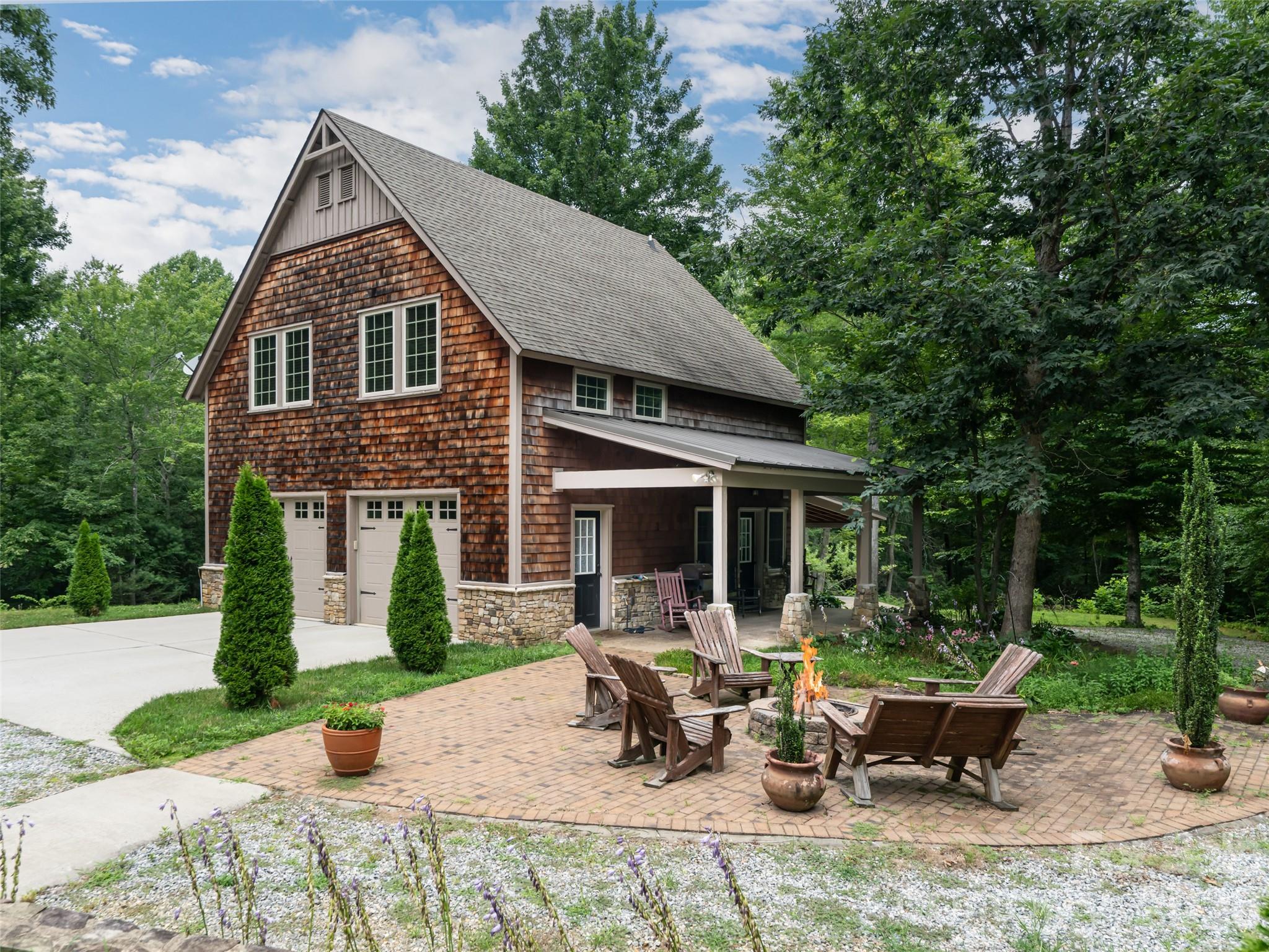 103 Old Saluda Drive 3a/3b Property Photo 45