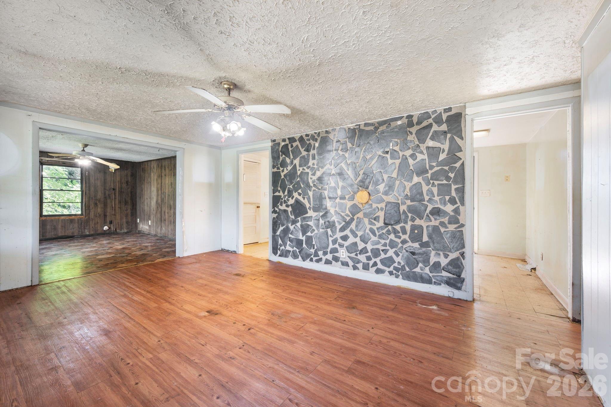 86 Sterling Drive Property Photo 7