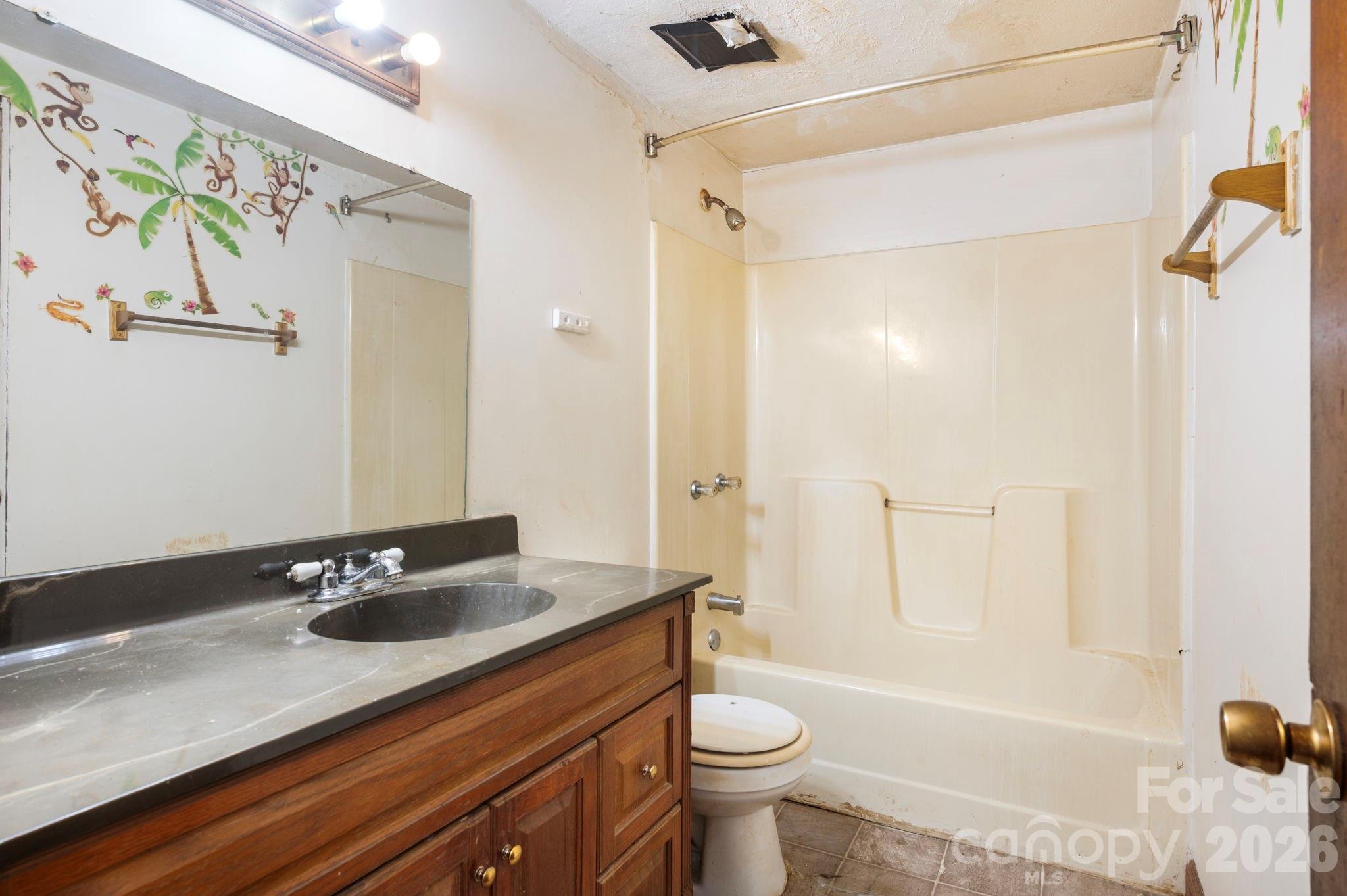 86 Sterling Drive Property Photo 14