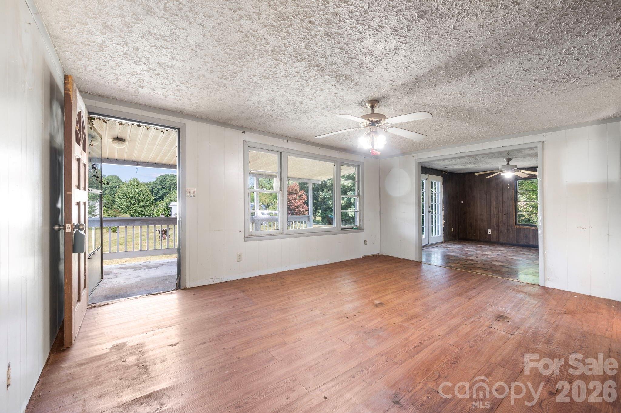 86 Sterling Drive Property Photo 8