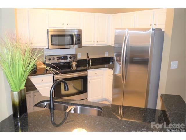 1313 Torrence Circle Property Photo 7