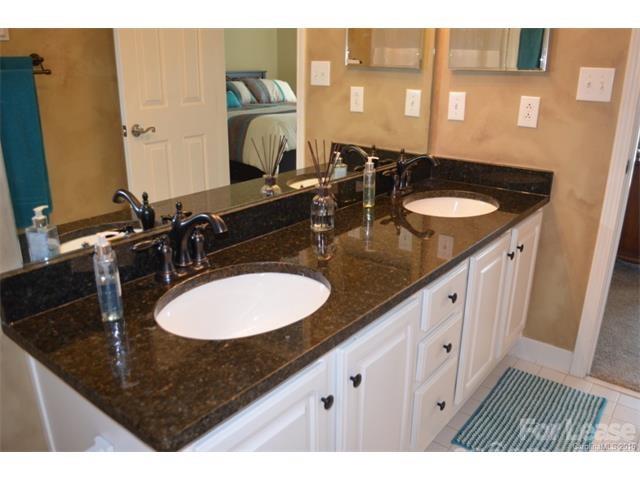 1313 Torrence Circle Property Photo 12