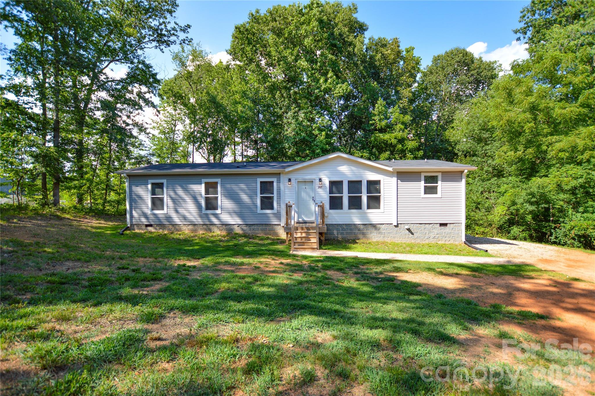 207 Pinehaven Drive Property Photo 1