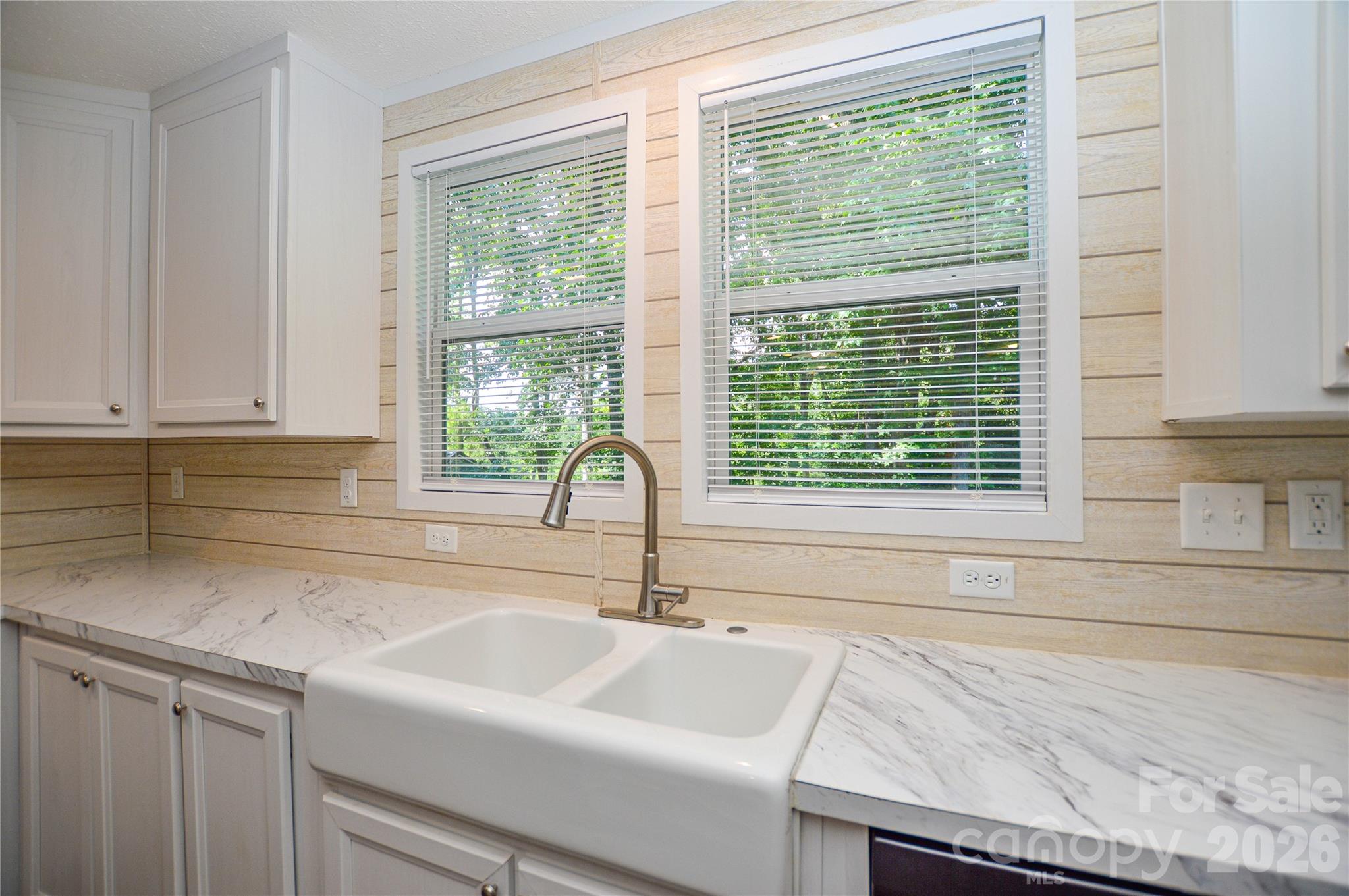 207 Pinehaven Drive Property Photo 8
