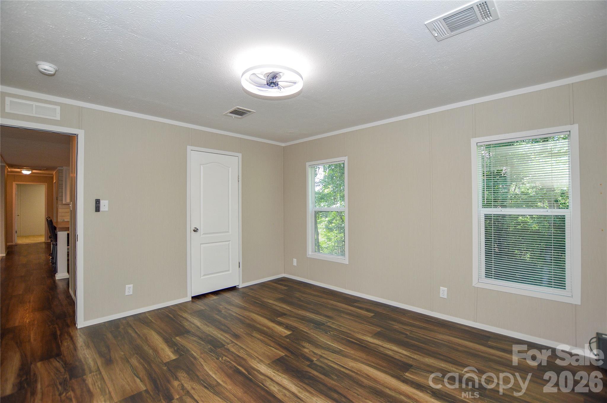 207 Pinehaven Drive Property Photo 9