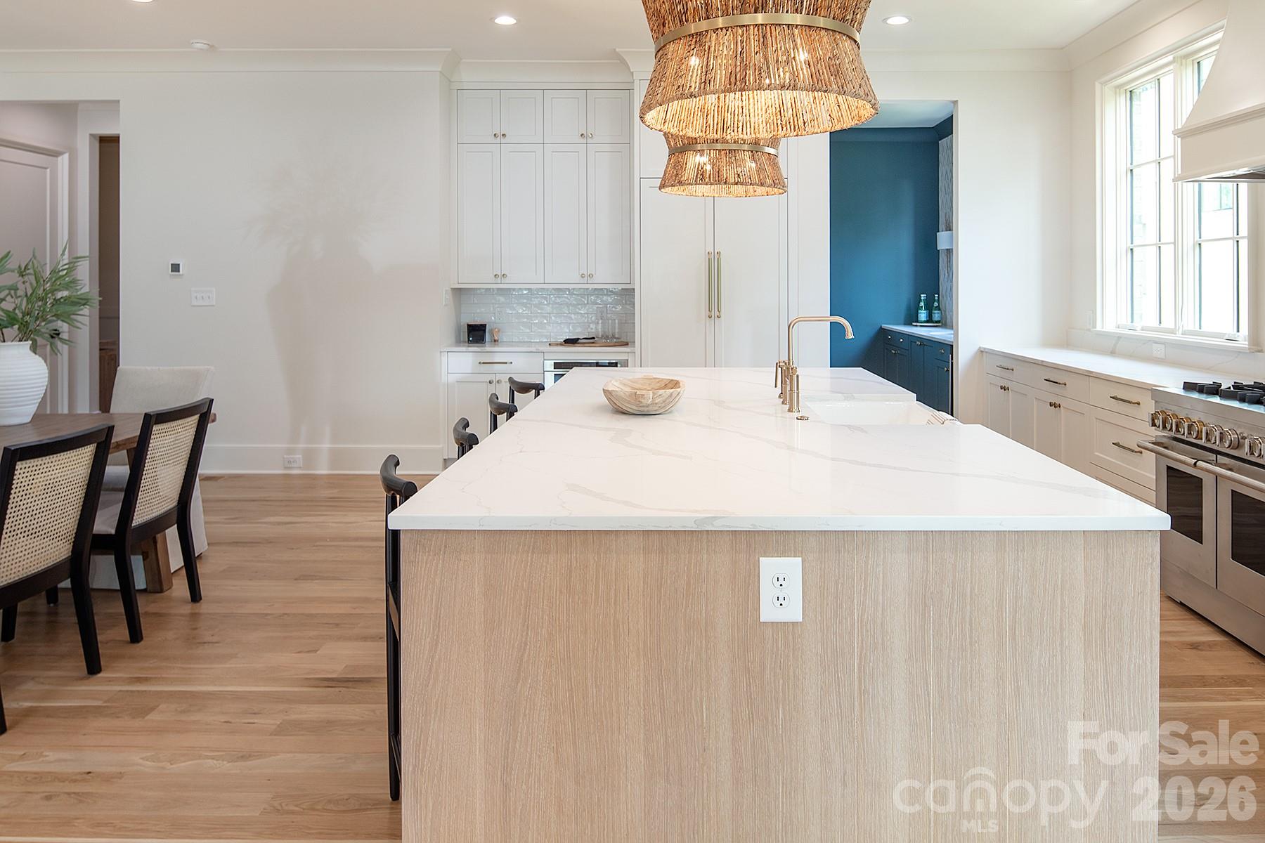 1214 S Kings Drive A Property Photo 10