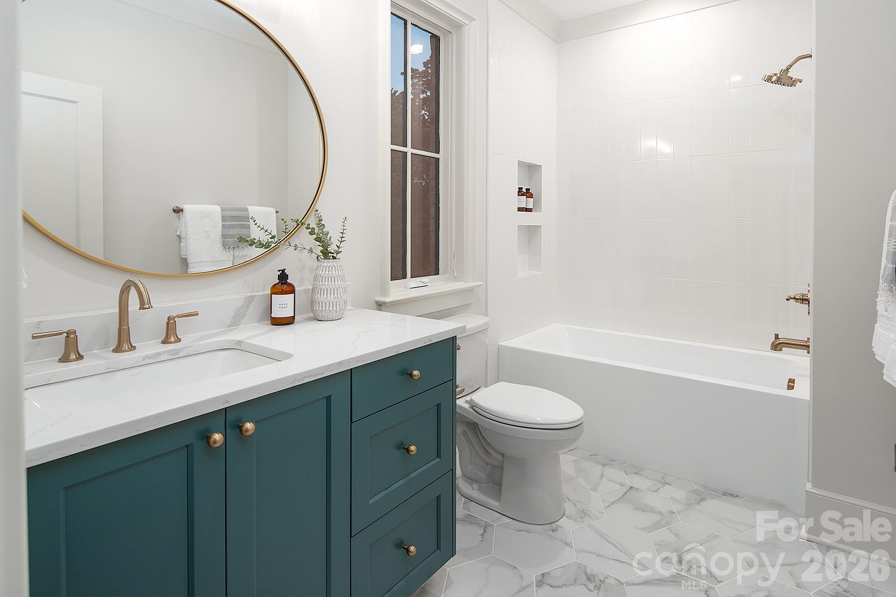 1214 S Kings Drive A Property Photo 29