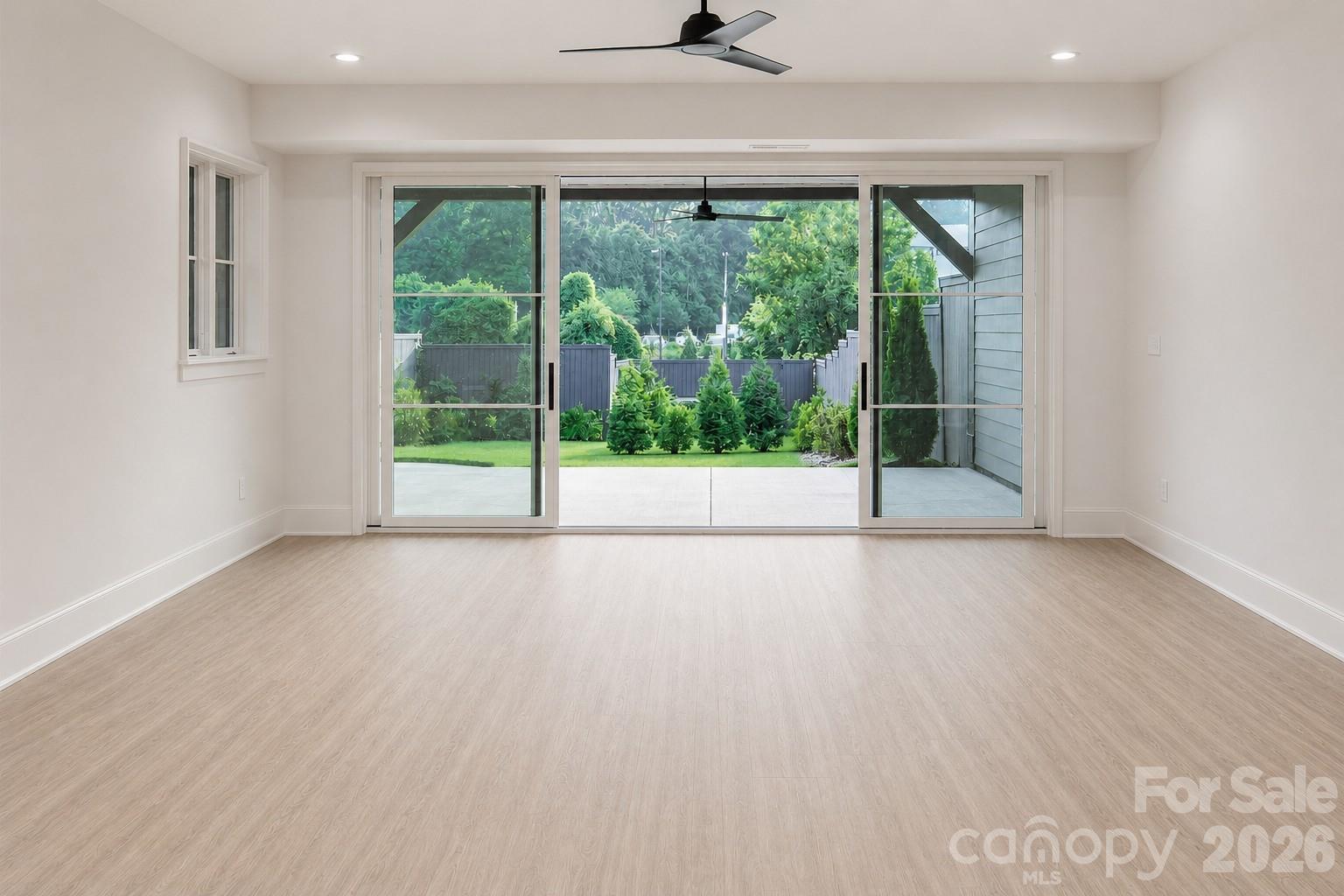 1214 S Kings Drive A Property Photo 41