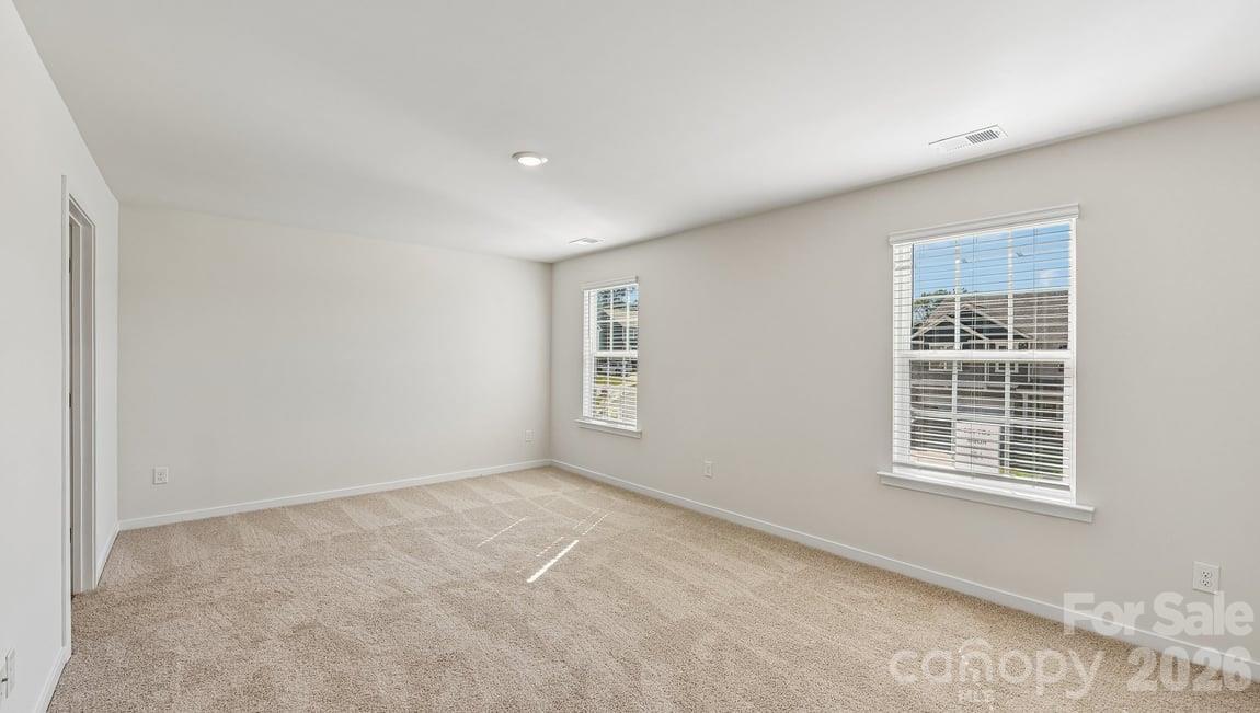 580 Dazzle Loop Property Photo 19