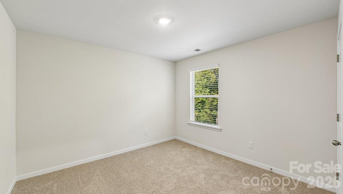 580 Dazzle Loop Property Photo 28