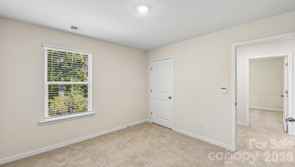 580 Dazzle Loop Property Photo 29