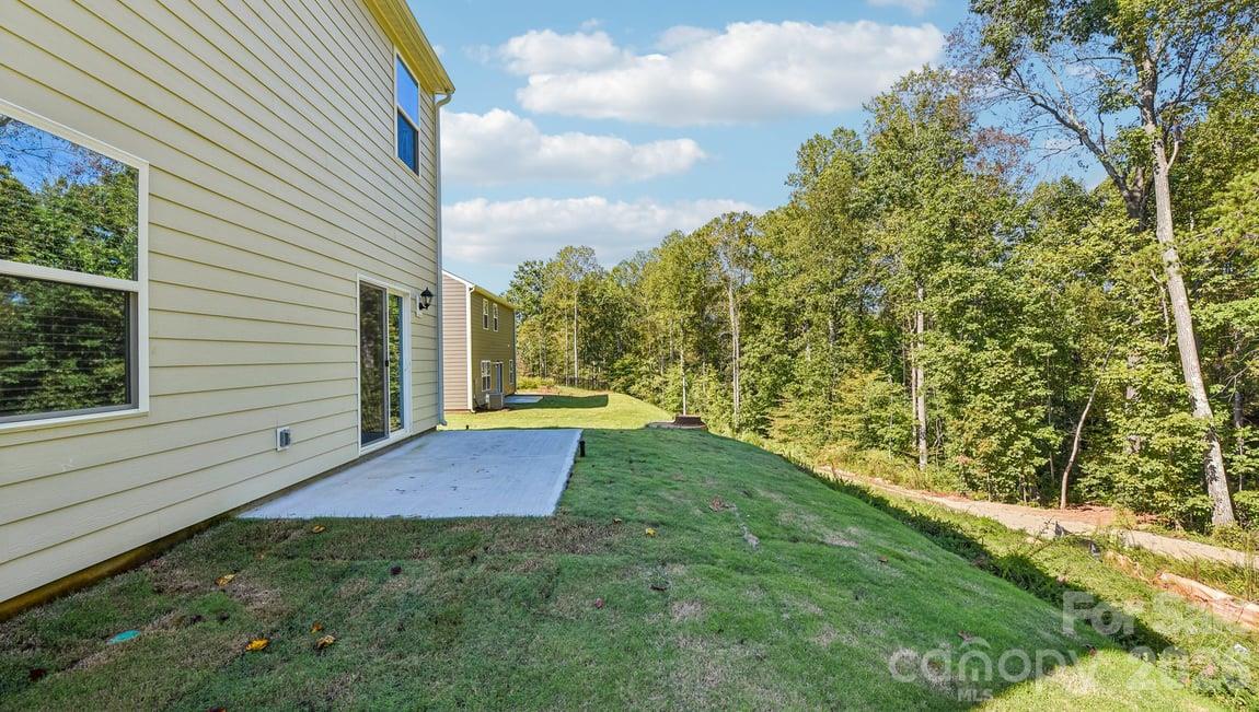580 Dazzle Loop Property Photo 34