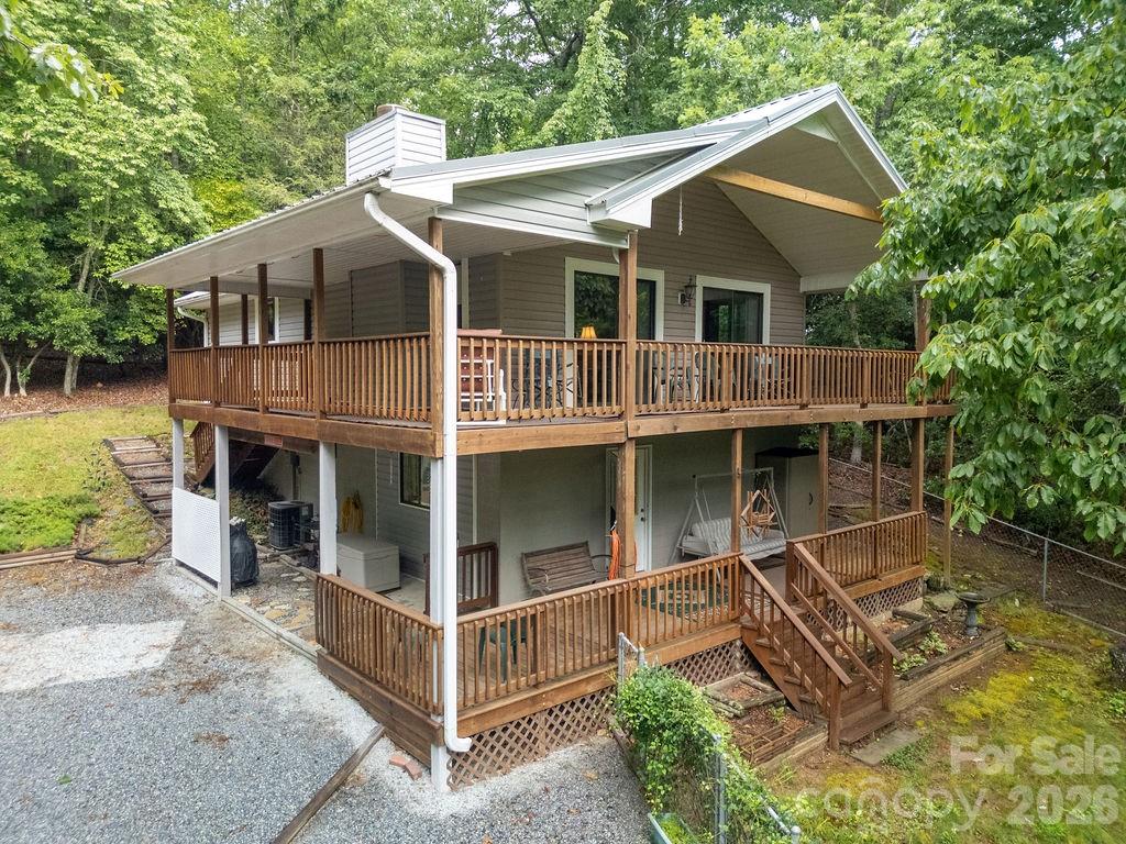 108 Easy Street Property Photo 1