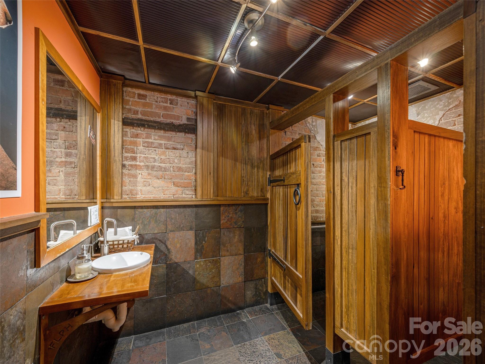 44 Church Street Property Photo 19