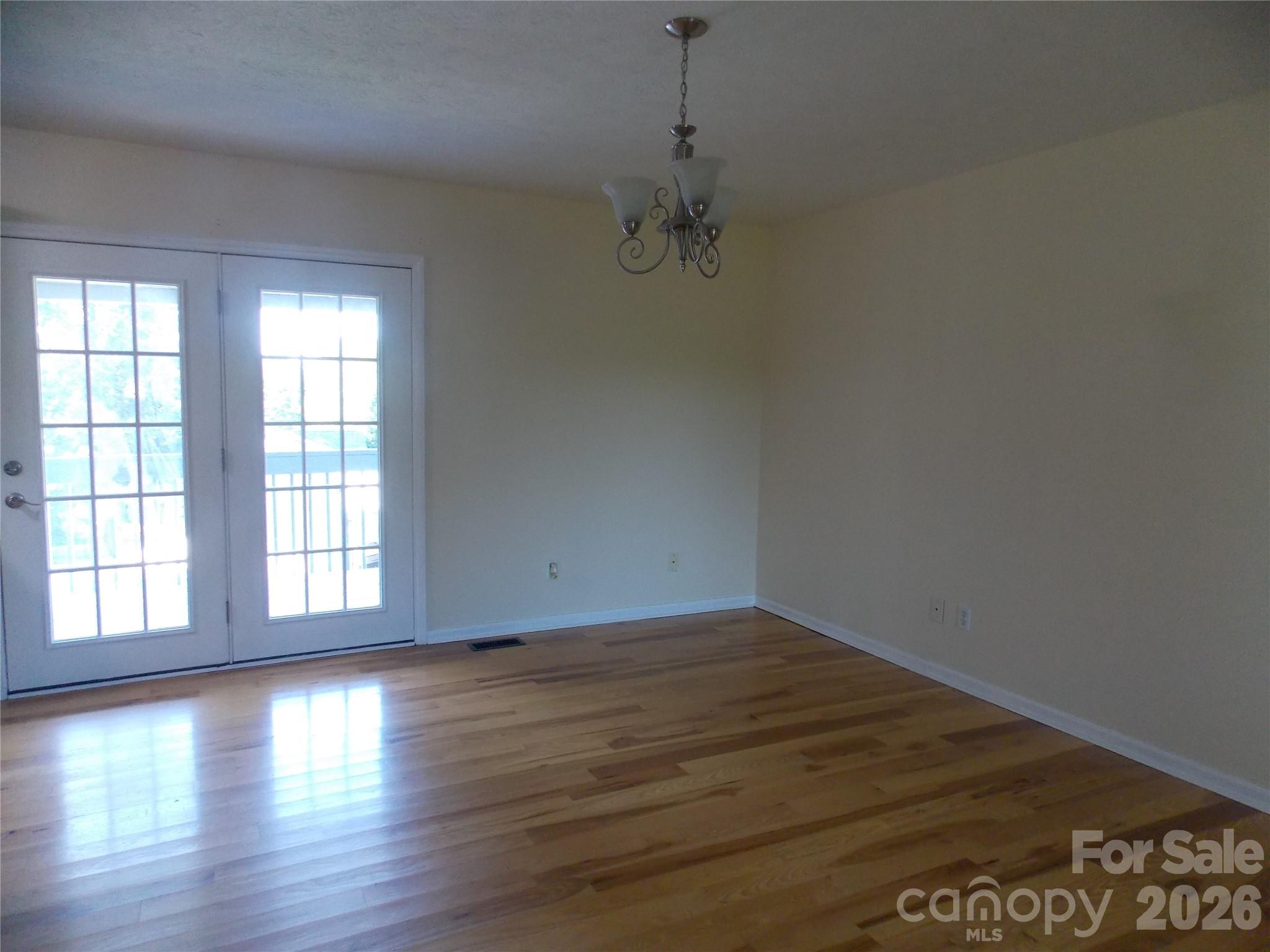 4249 Beach Road Property Photo 6