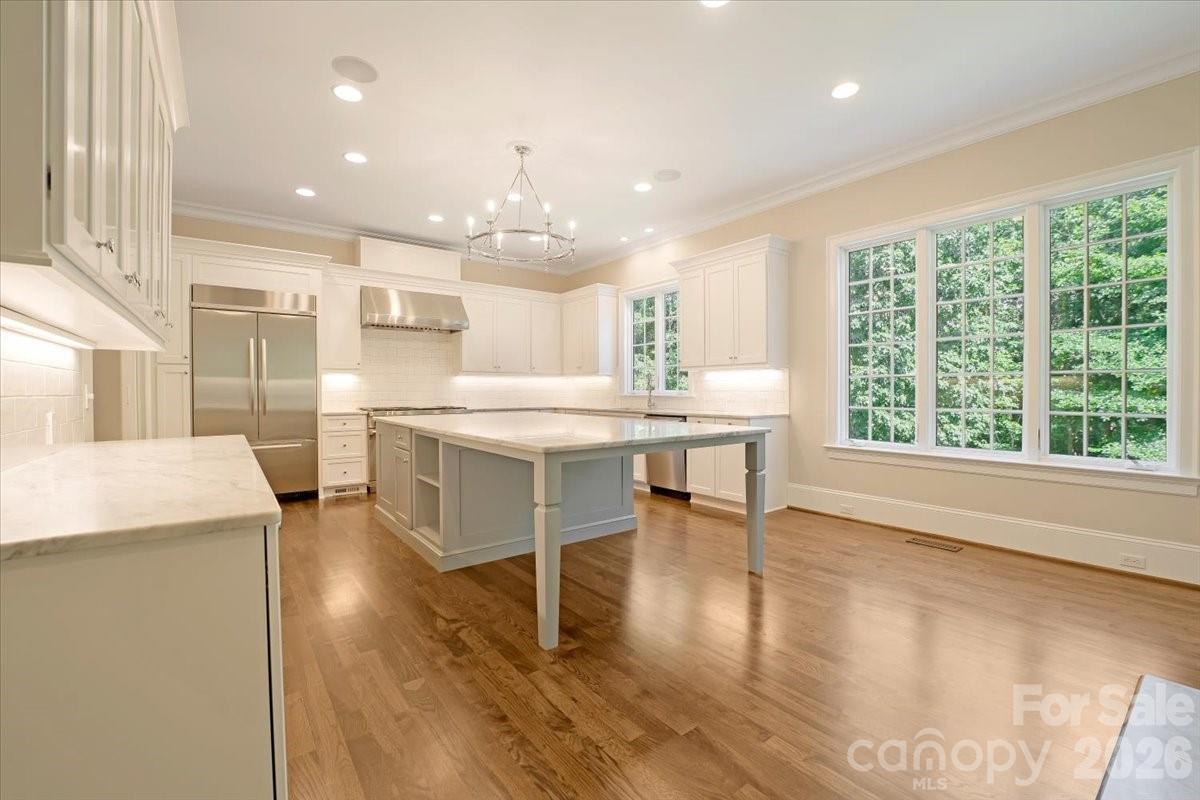 16728 Ashton Oaks Drive Property Photo 12