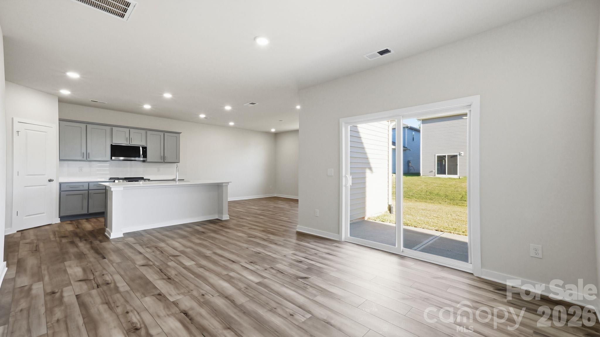 2938 31st Street Property Photo 7