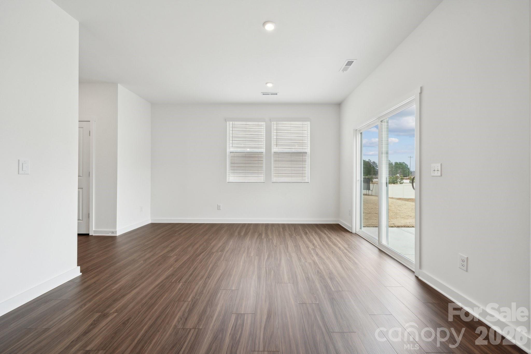2938 31st Street Property Photo 10