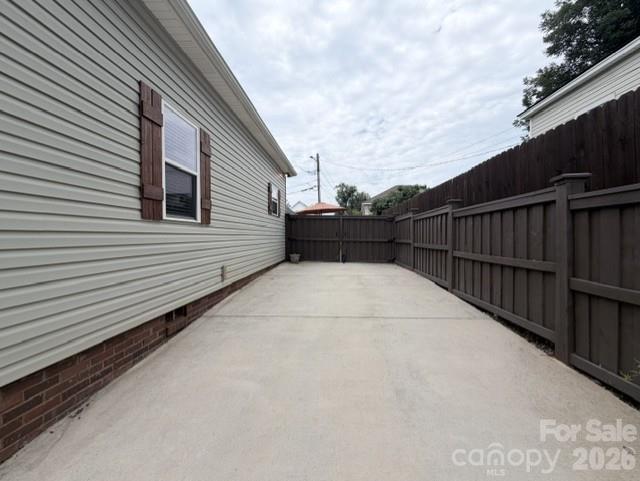 13 1st Street Property Photo 7