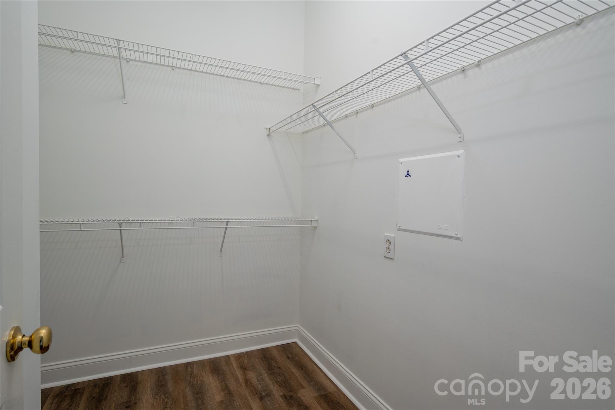 627 Garden District Drive Property Photo 11