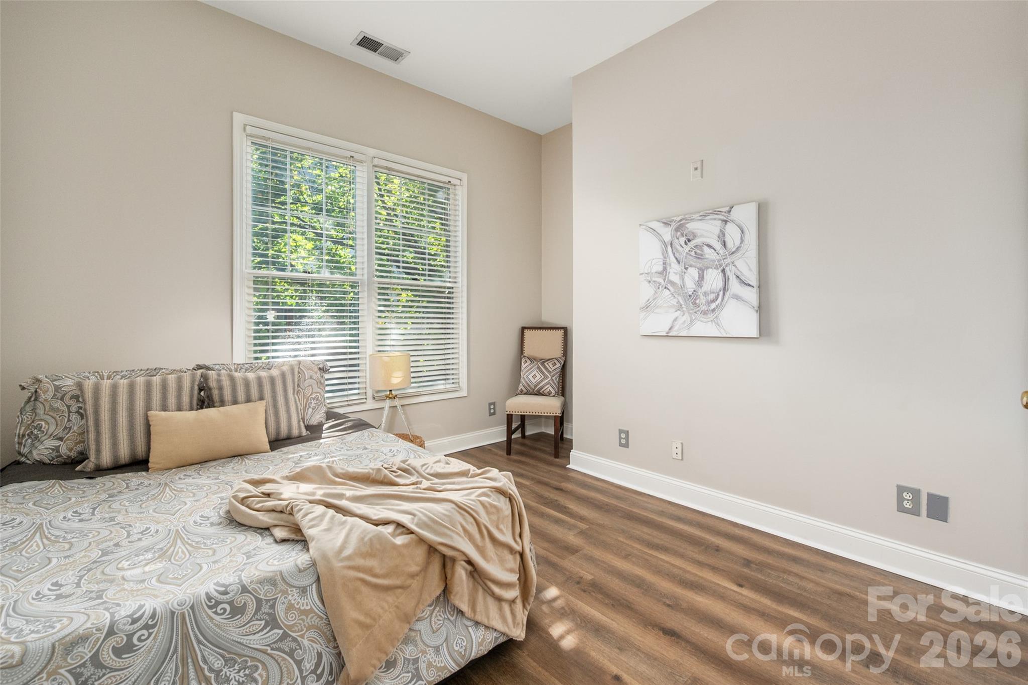627 Garden District Drive Property Photo 12