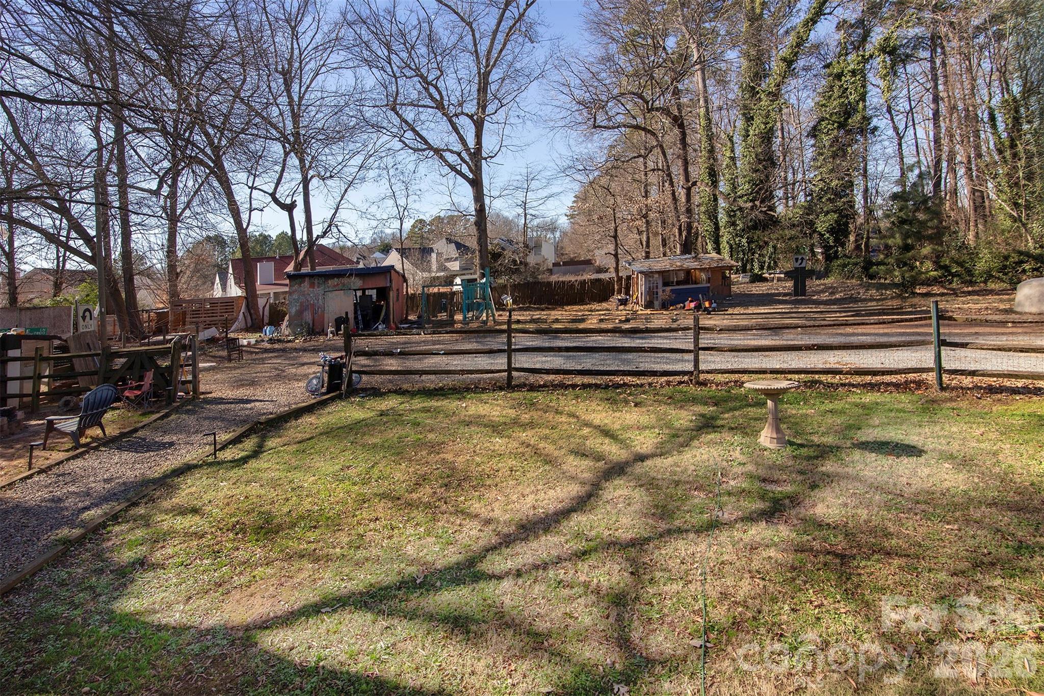 5727 Thompson Road Property Photo 21