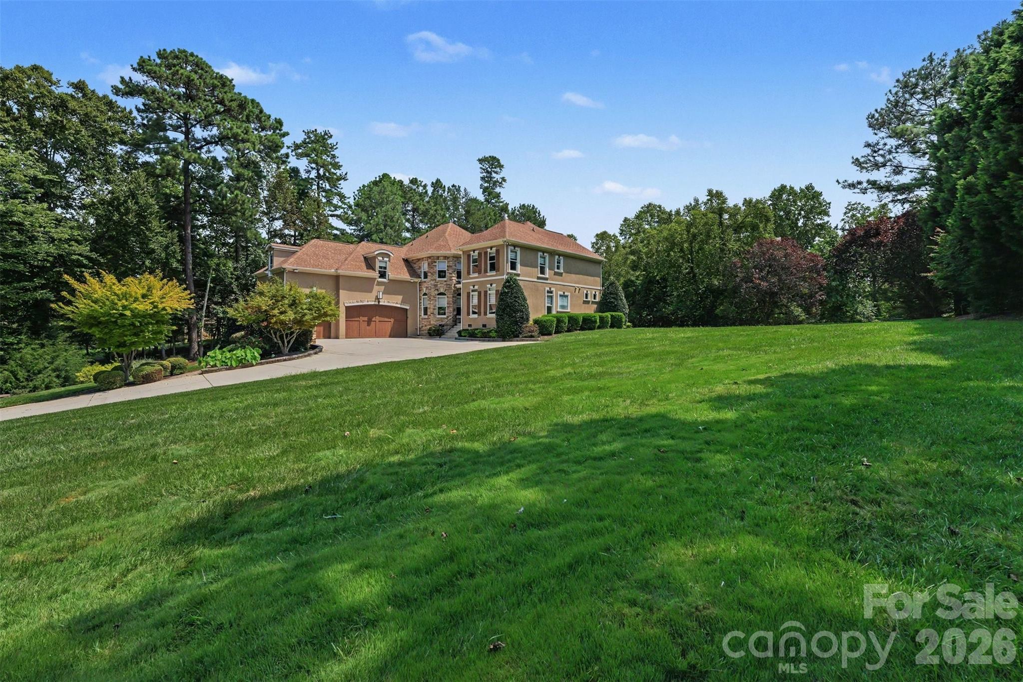 288 Indian Trail Property Photo 2