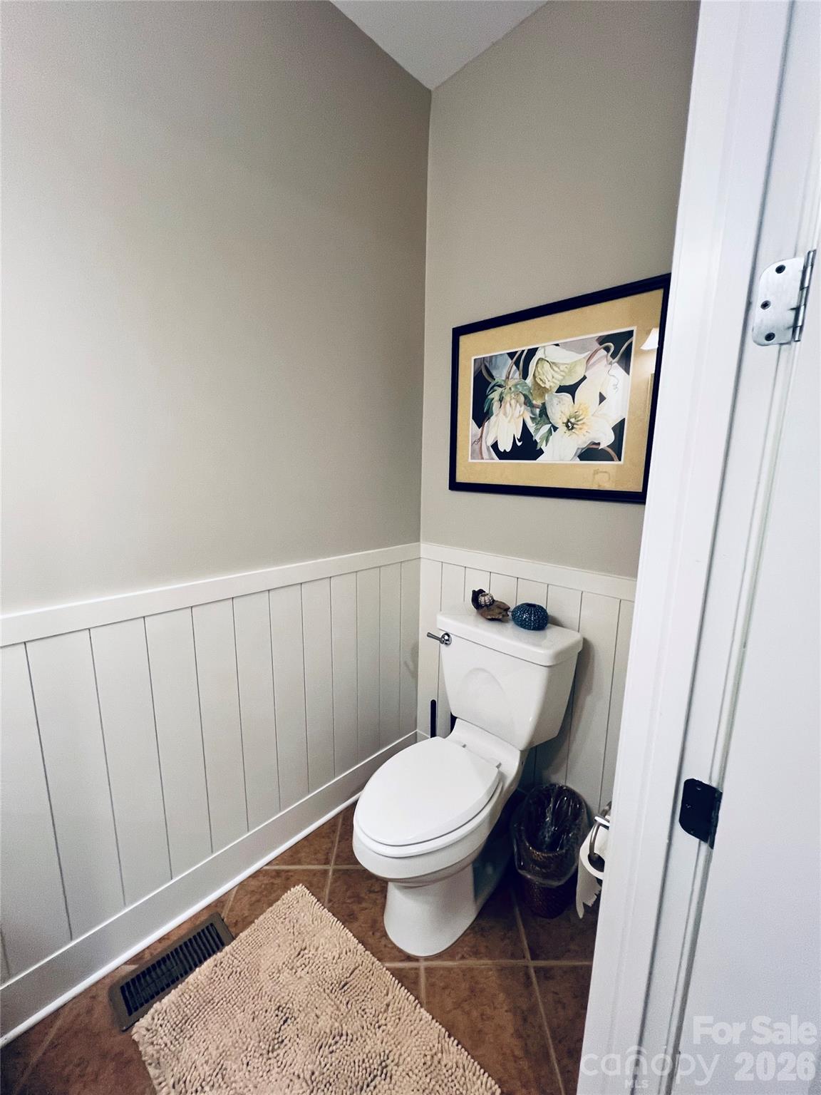 288 Indian Trail Property Photo 9