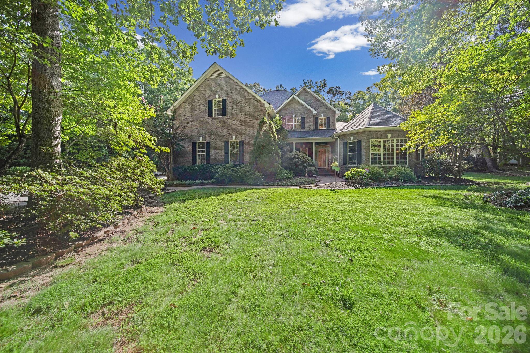 2806 Iveywood Drive Property Photo 1