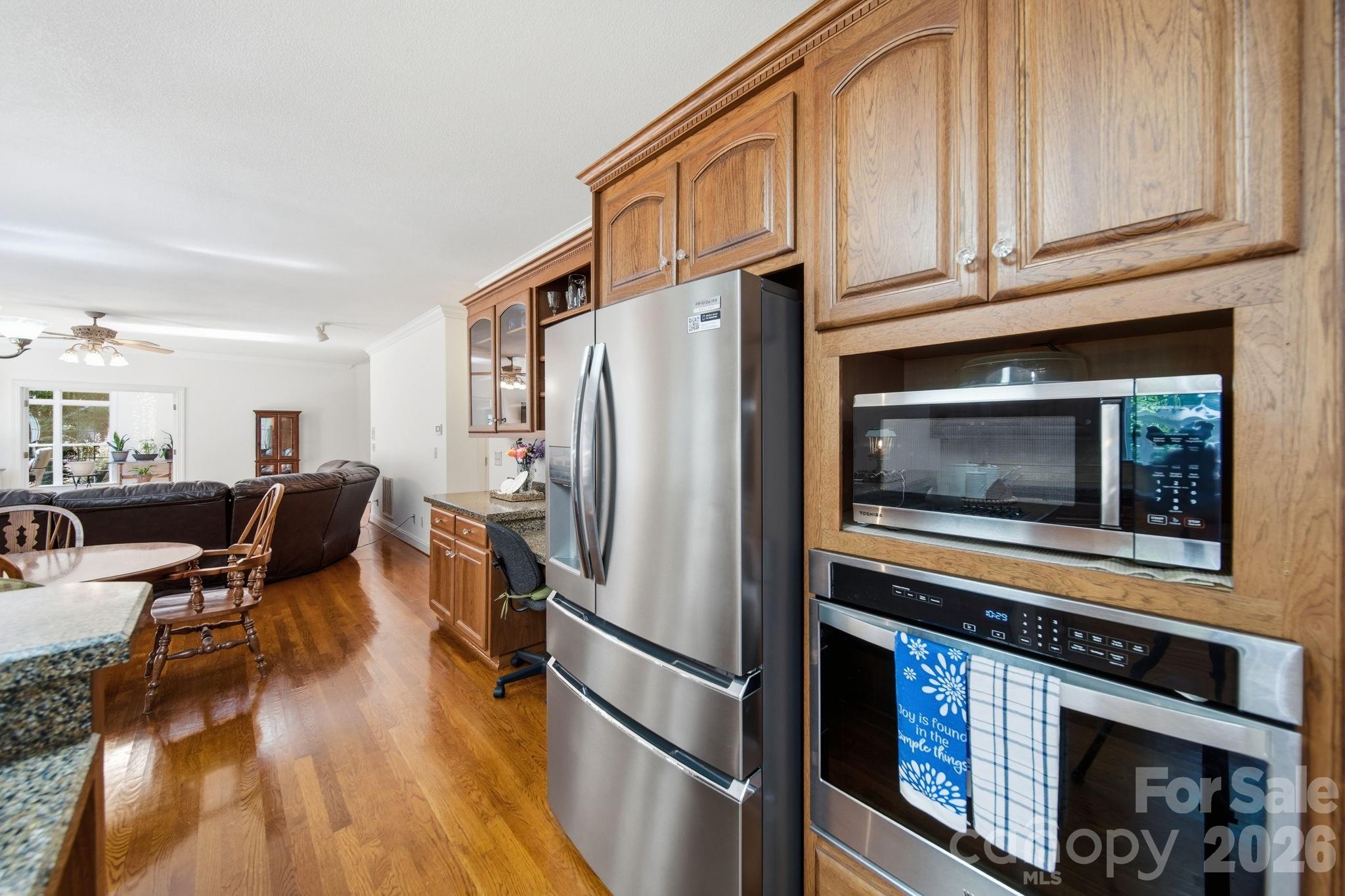 2806 Iveywood Drive Property Photo 17