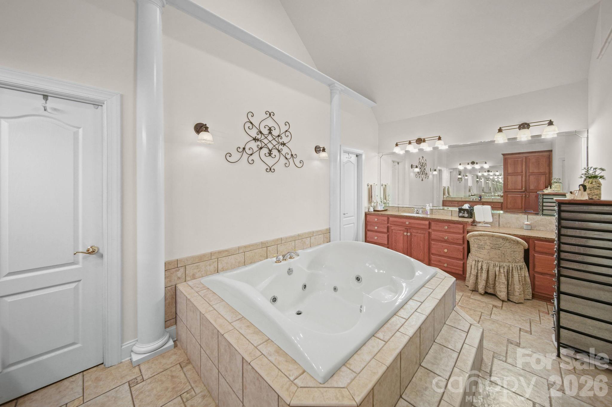 2806 Iveywood Drive Property Photo 25
