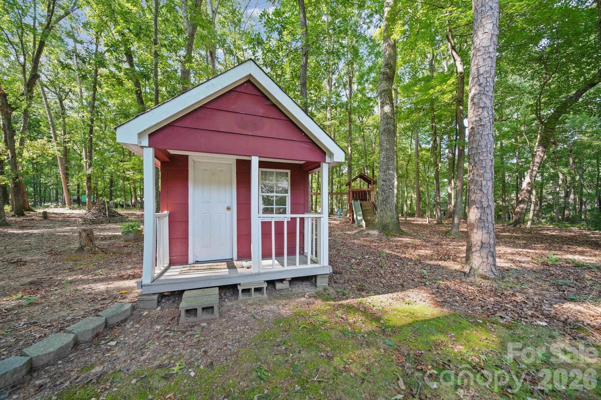 2806 Iveywood Drive Property Photo 40