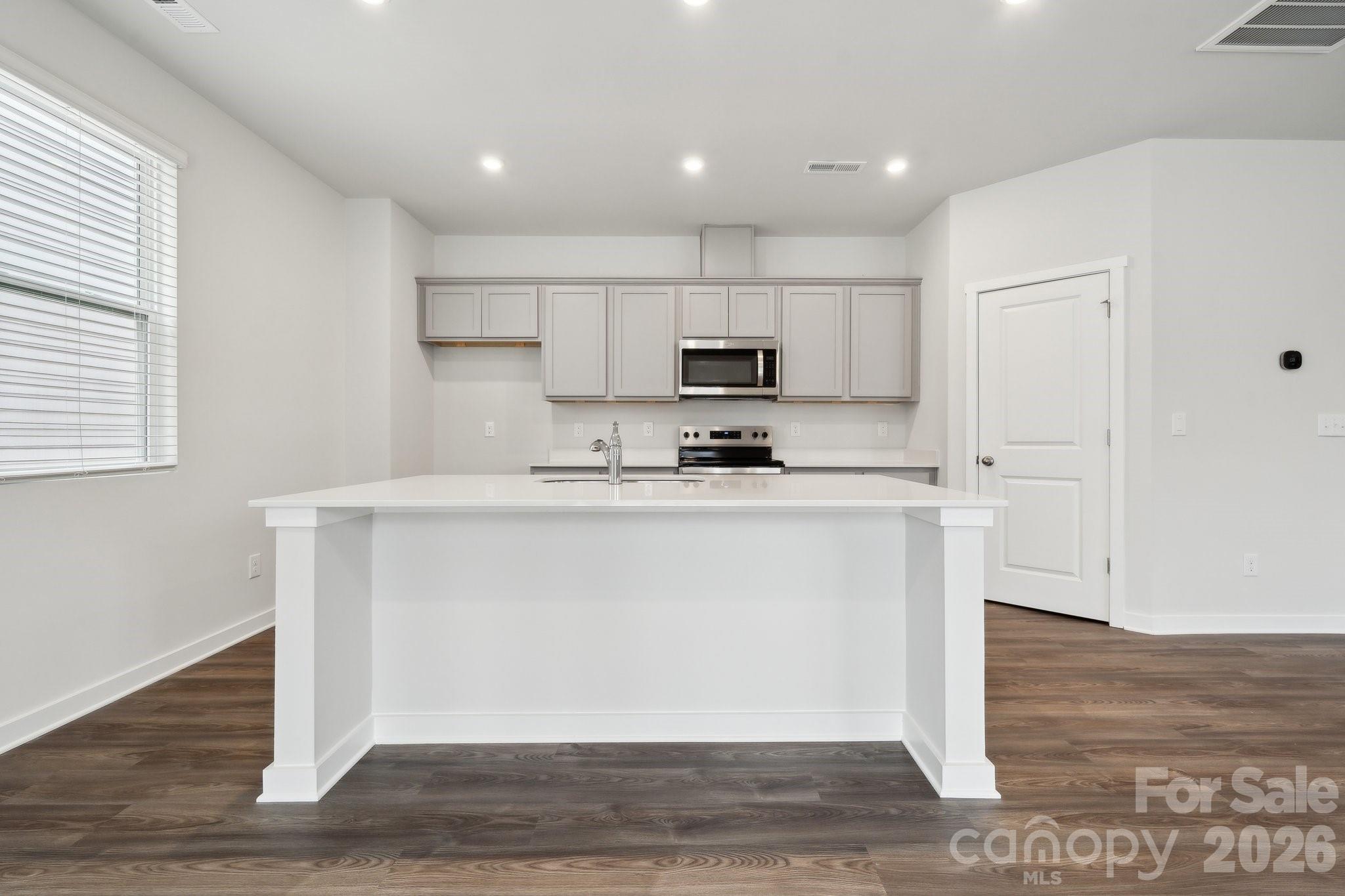 2941 31st Street Lane Property Photo 16