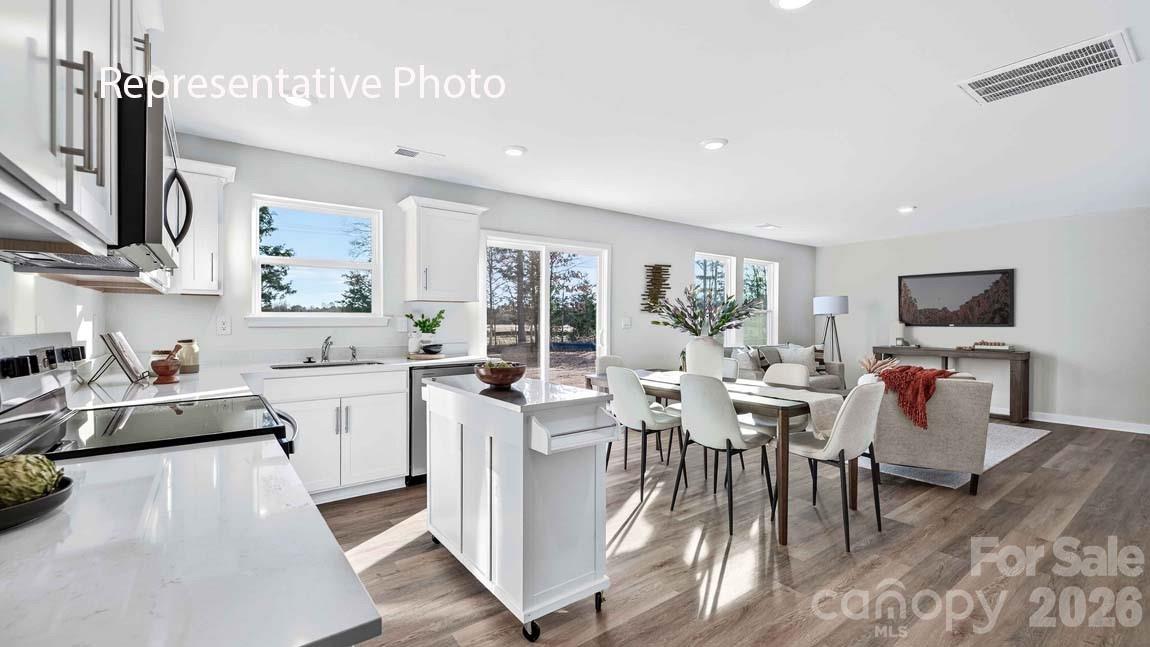 2114 10th Street Property Photo 1