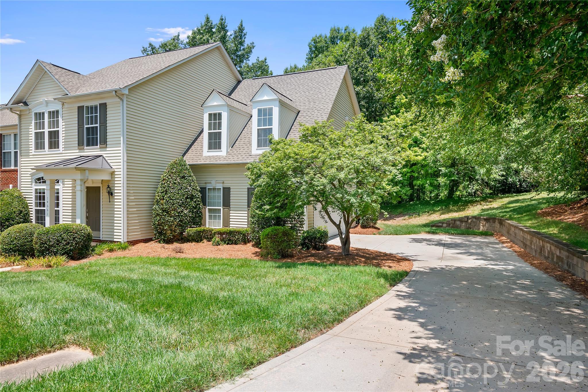 14661 Greenpoint Lane Property Photo 4