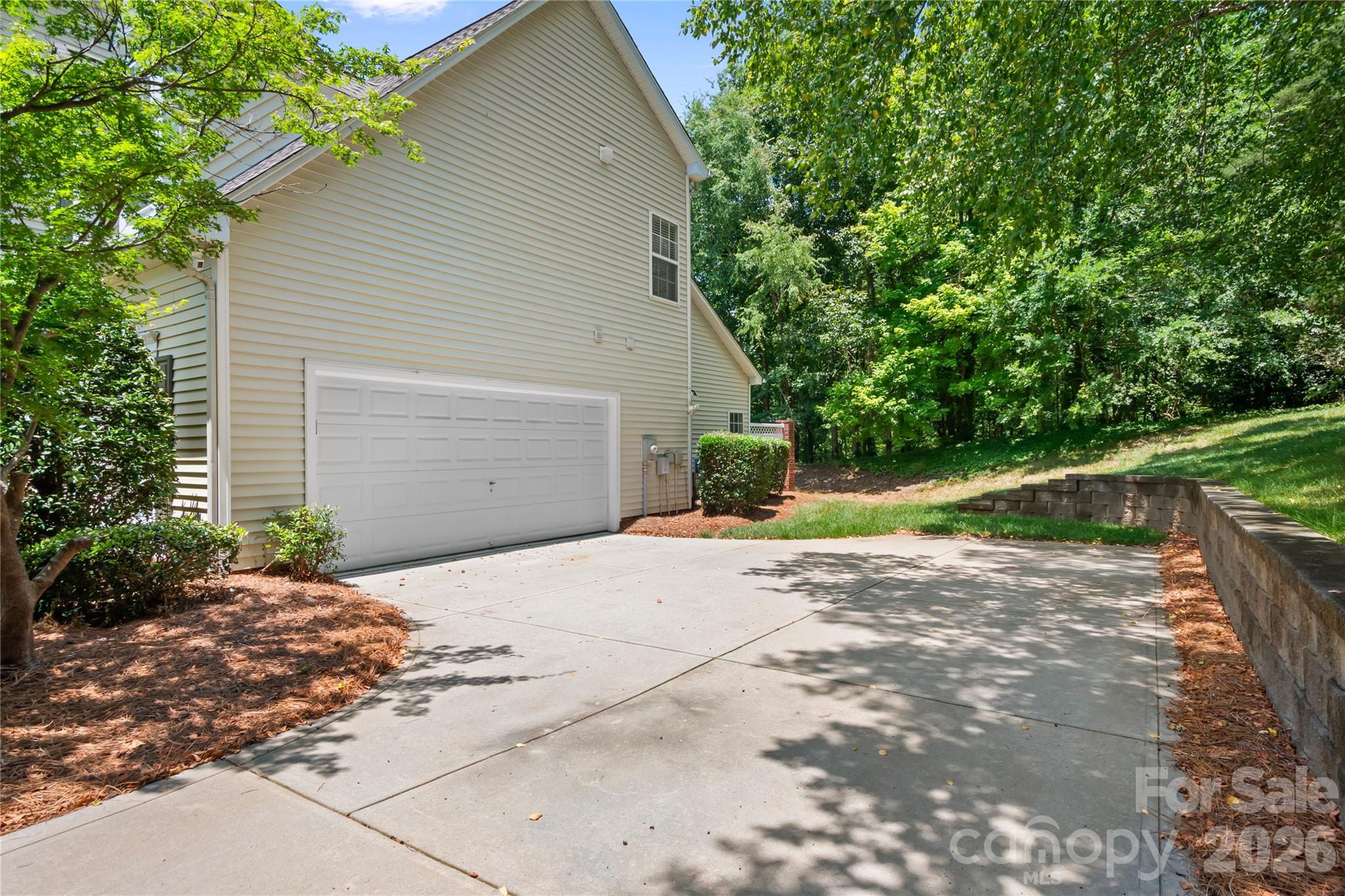 14661 Greenpoint Lane Property Photo 5