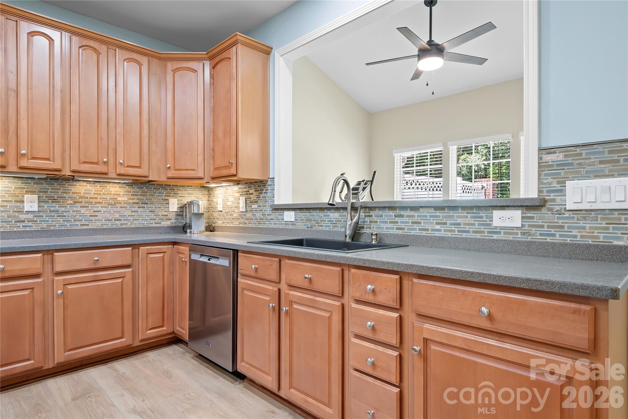 14661 Greenpoint Lane Property Photo 11