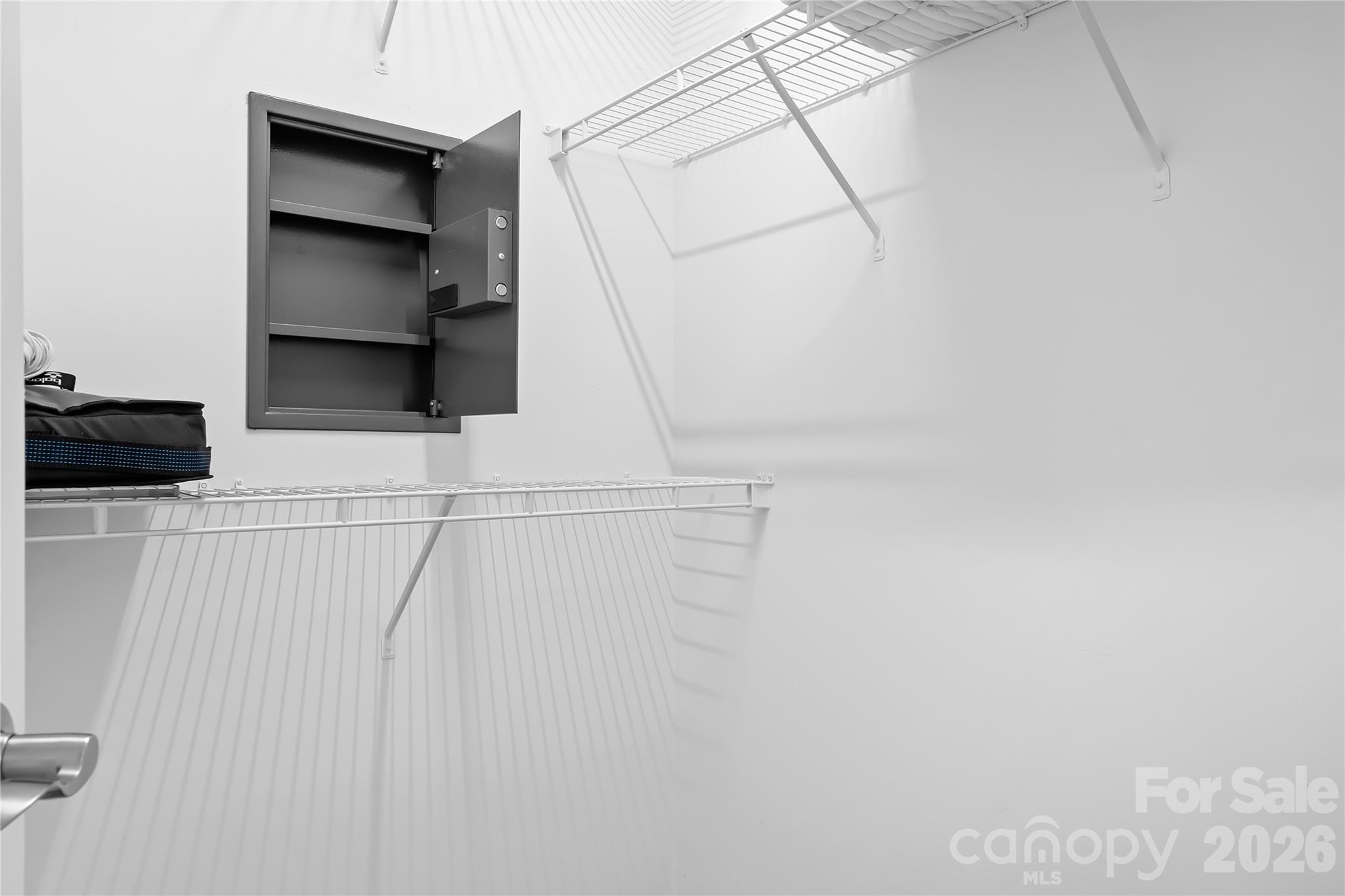 14661 Greenpoint Lane Property Photo 25
