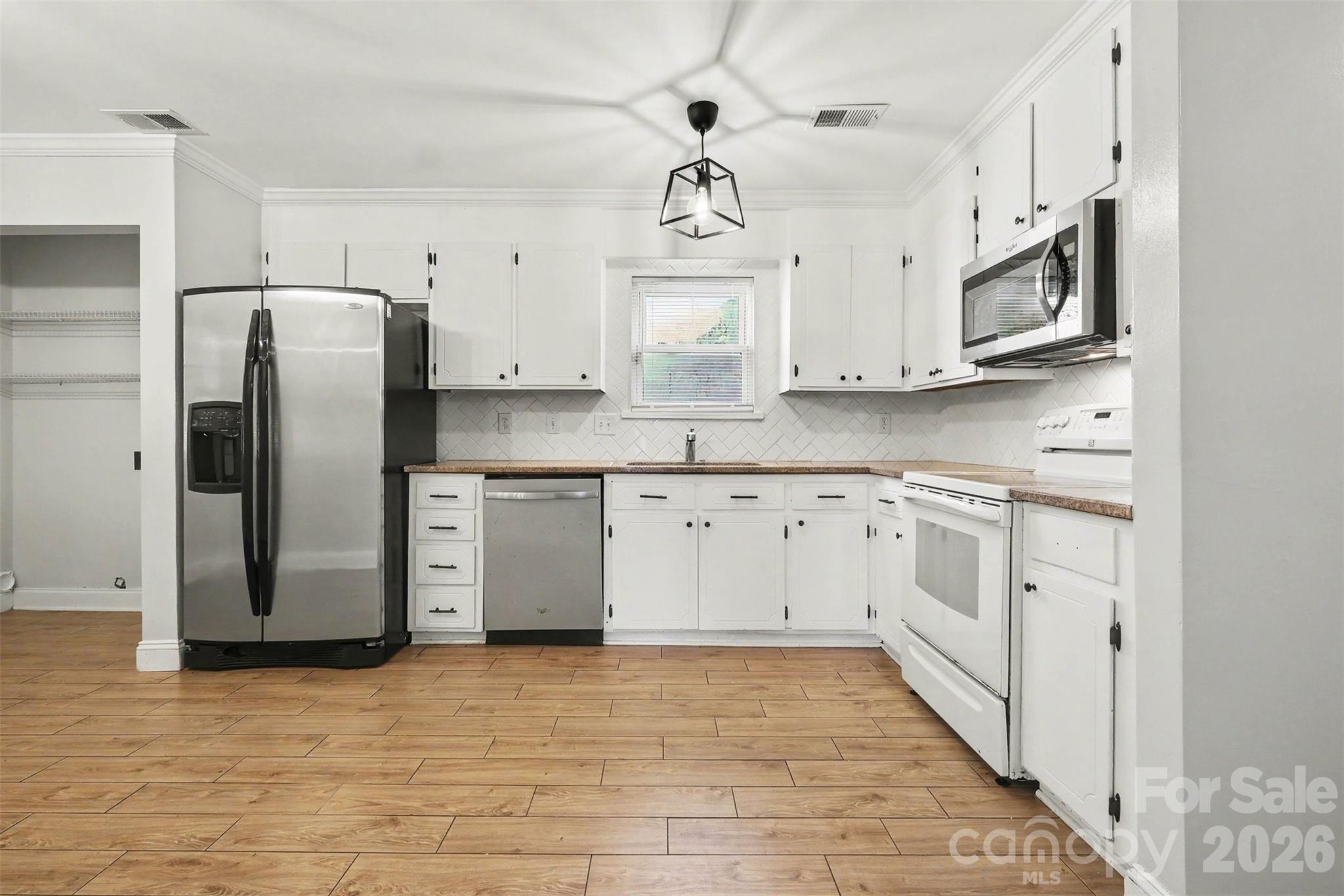 6739 Old Meadow Road Property Photo 12