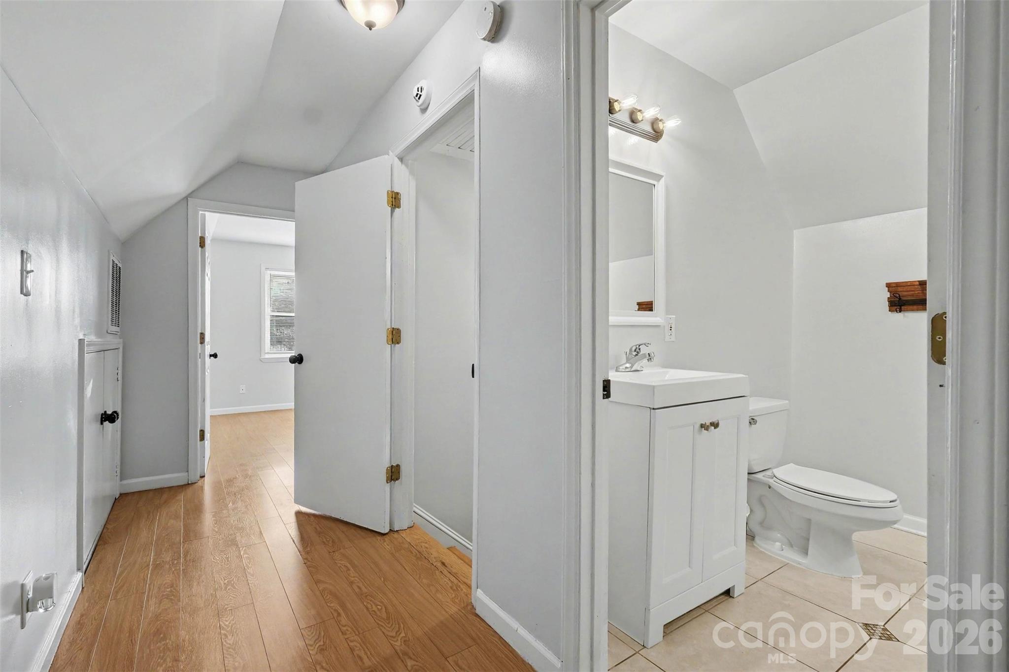 6739 Old Meadow Road Property Photo 29