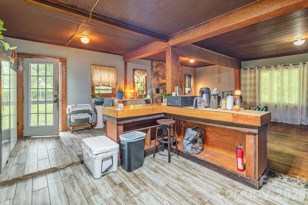 8485 Meadow Fork Road Property Photo 4
